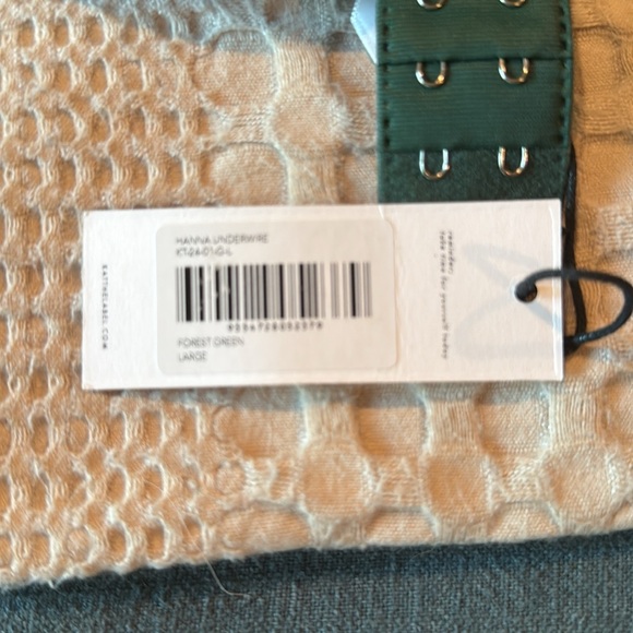 Kat the label x Hanna Schonberg underwire bra in forest green - Picture 4 of 5